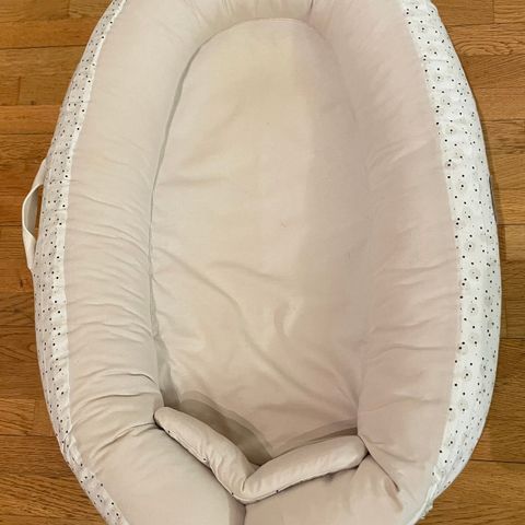 Voksi premium babynest