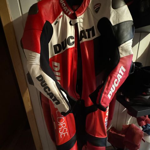 Ducati Corse C6 skinndress