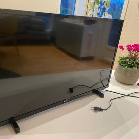 Philips 32" HD Ready LED-TV 32PHT4503