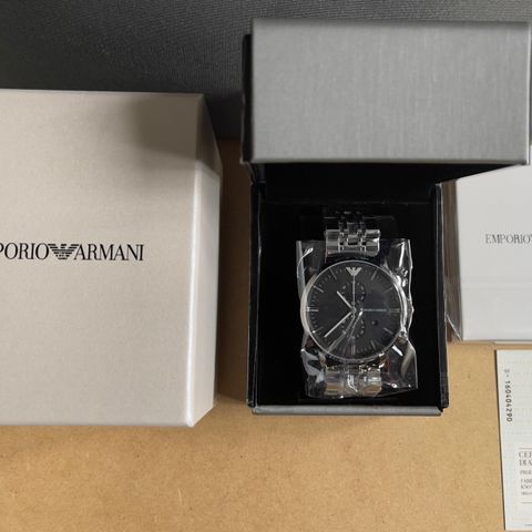 Ny Emporio Armani Classic Chronograph Watch for Man -  Mann klokke