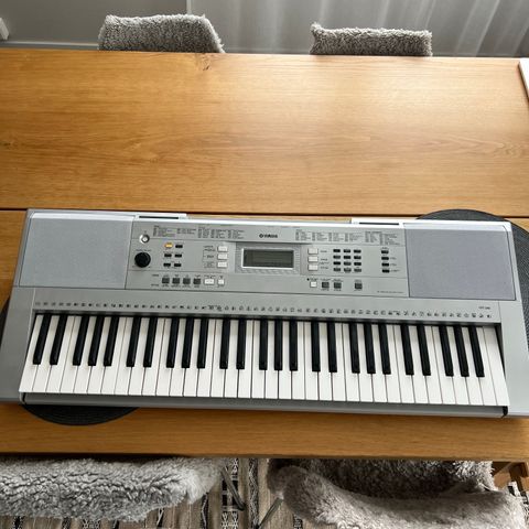 YAMAHA Keyboard YPT-340