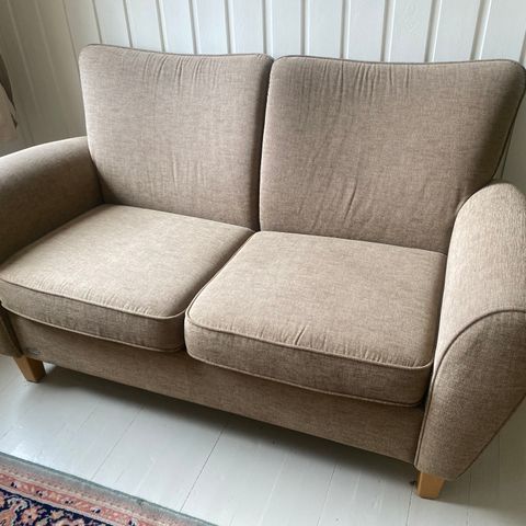 Brunstad Ami 2 seter sofa