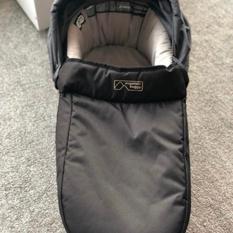 Carrycot Plus til Mountain Buggy Duet