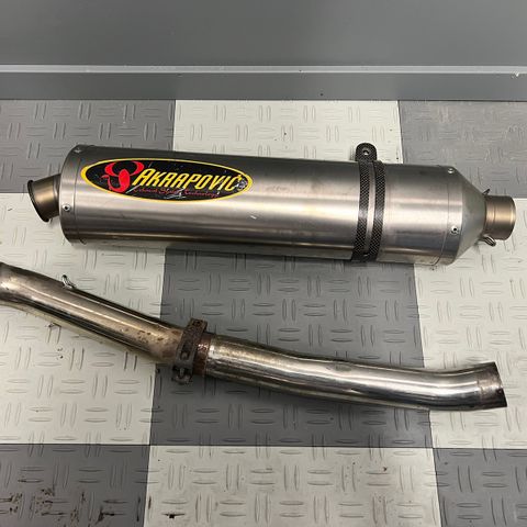 Acrapovic slip-on 52mm