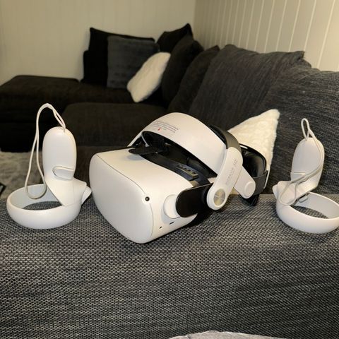 Oculus Quest 2 (256 GB) + BOBOVR M2 + Ansikts pute.