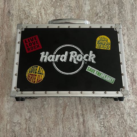 Hard Rock Pokersett