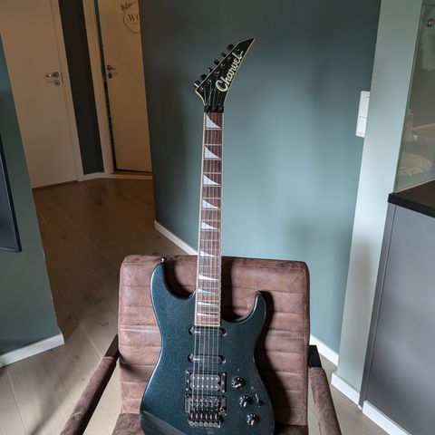 Charvel 475 Deluxe