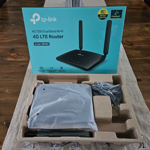 TP-Link Archer MR400 AC1200 Dual-Band 4G LTE ruter