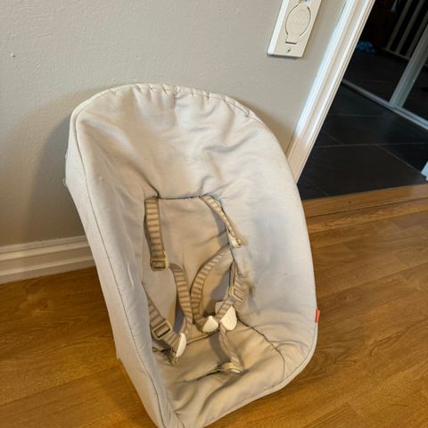 Stokke newborn sete med trekk