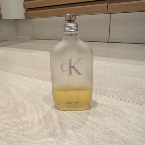 CK One parfyme 100ml