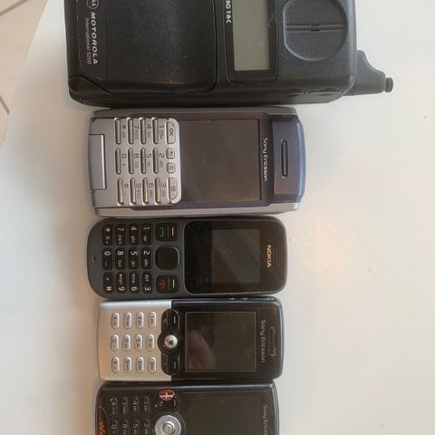 Gamle mobiltelefoner