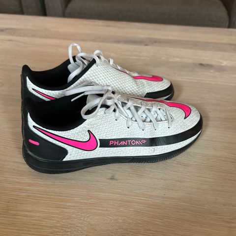 Nike fotballsko 33