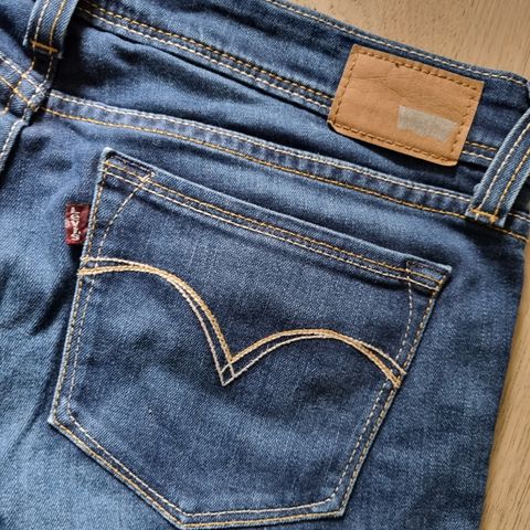 Levis  str 30x32