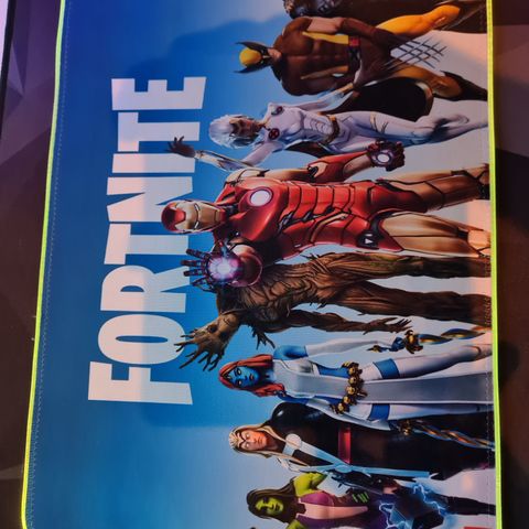 Fortnite musematte med LED lys i forskjellige farger