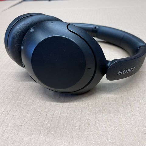 Sony WH-XB910N