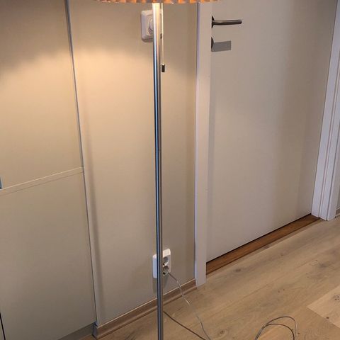 Stålampe kr 300