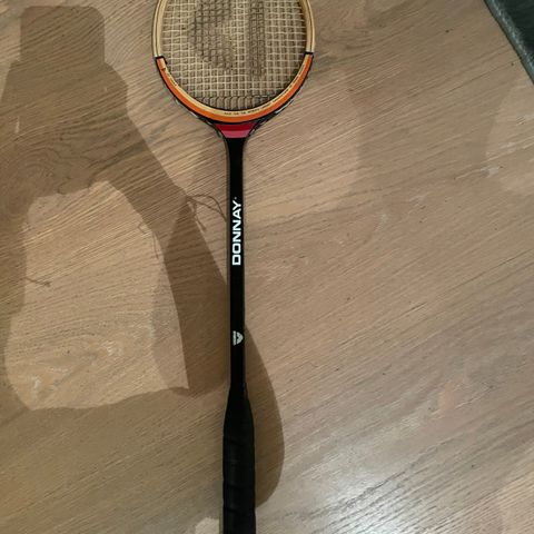 Retro Donnay squash racket selges