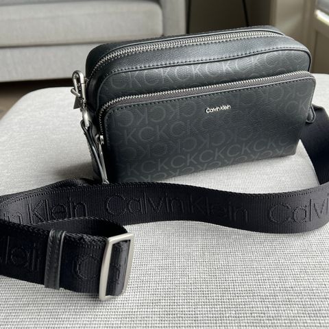 Calvin Klein crossbody skulderveske