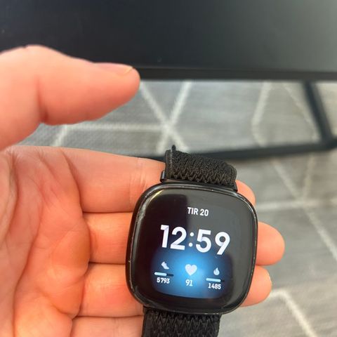 Fitbit Versa 3