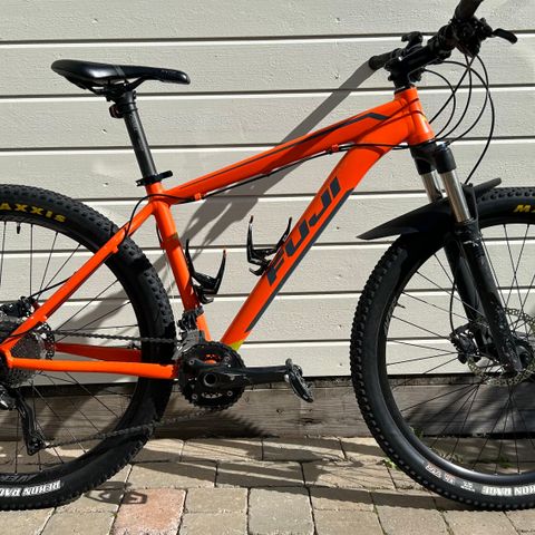 27,5 tommer Fuji Tahoe One,5