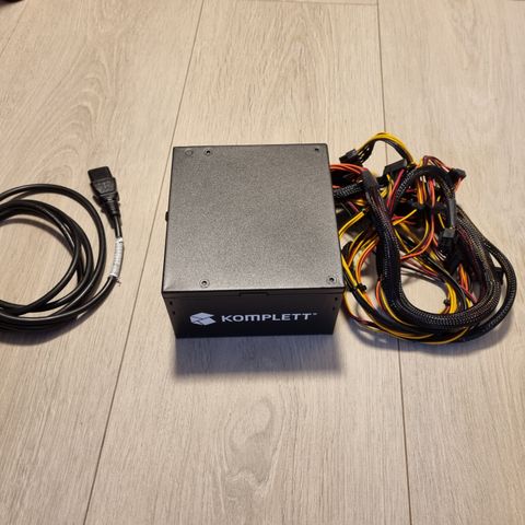 Cooler Master 500W PSU - Komplett edition