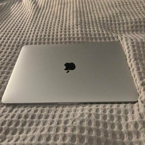 MacBook pro m1 512gb