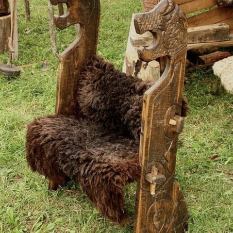 Ymse til bruk i Viking reenactment ønskes kjøpt