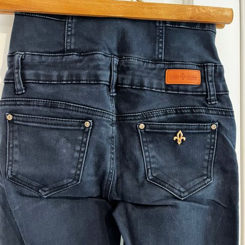 Toxik3 Jeans