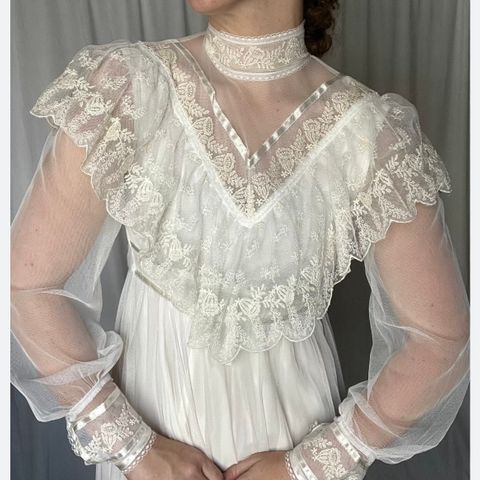 Reservert. Vintage 1970s Gunne Sax