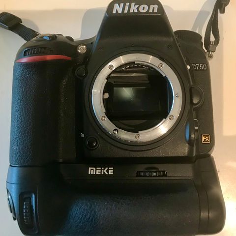 Nikon D750 m/Meike batterigrep