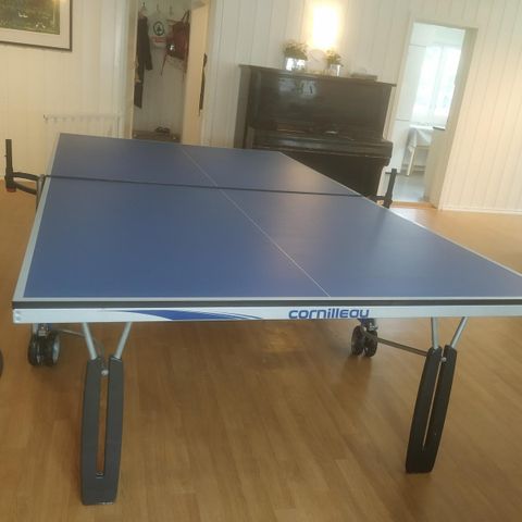 Bordtennisbord