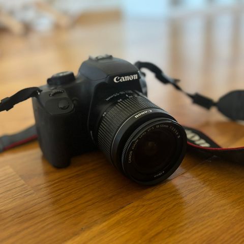 Canon EOS 1000D