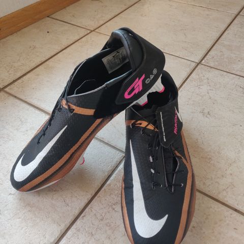 Fotballsko Nike Phantom GT2 FlyEase str 42