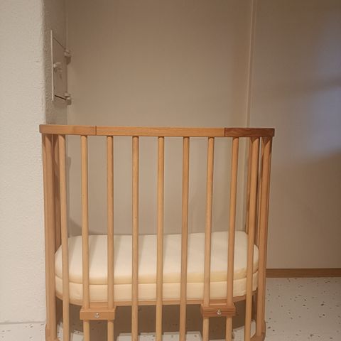 Babybay bedside crib oljet tre