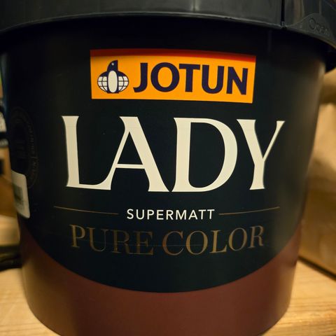 2.7L Lady Supermatt Pure Color - Farge: Space 10678 - Kjøpt september 2023.