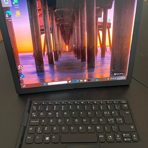 Lenovo ThinkPad X1 Fold G1 vurderes solgt