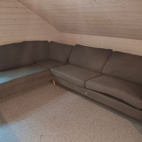 Hjørnesofa selges