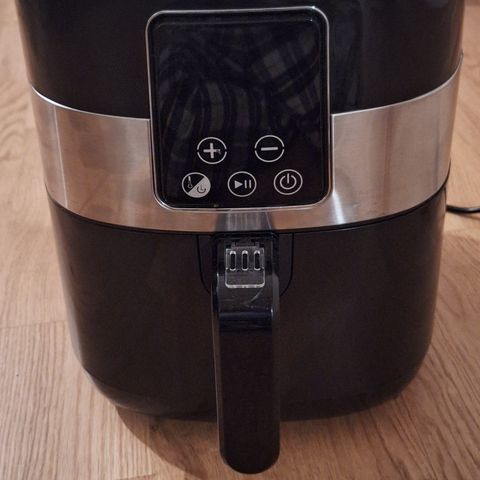 Svært lite brukt airfryer