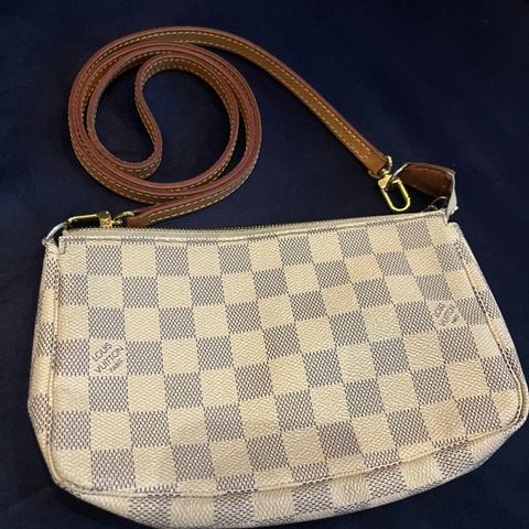 Louis Vuitton Pochette Damier Azur