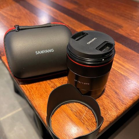 Samyang 75mm f1.8 for Sony FE