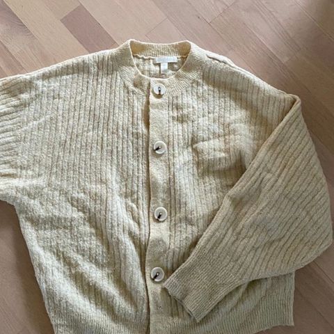 Søt cardigan i ull