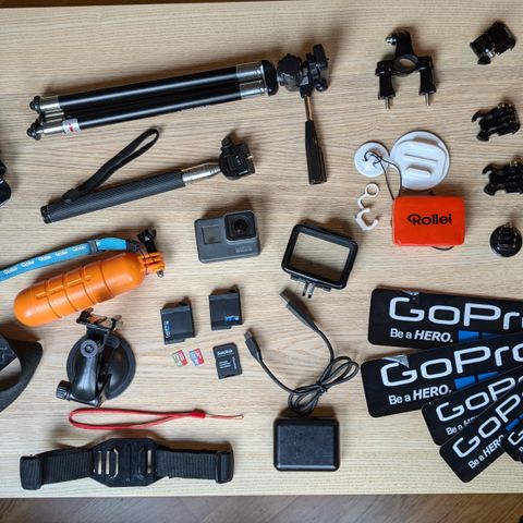 GoPro Hero 5 + 2 batteri + 2 minnekort + masse utstyr