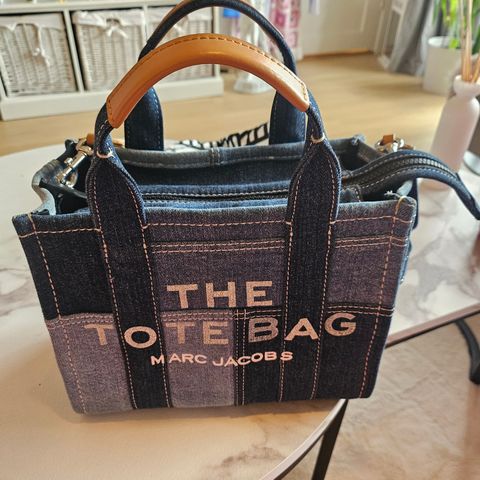 MARC JACOBS THE TOTE BAG DENIM