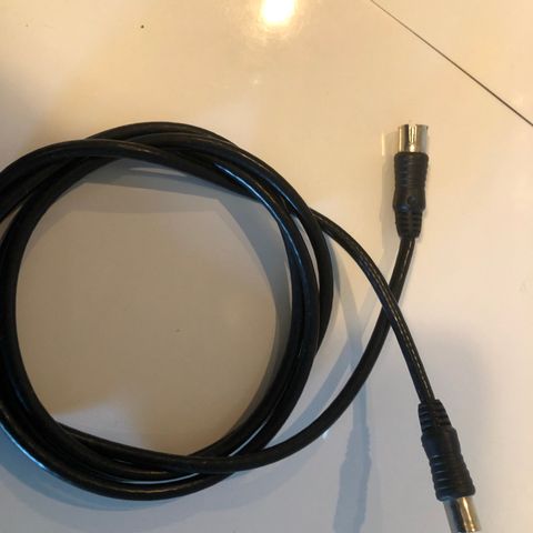 2 x Kabel TV