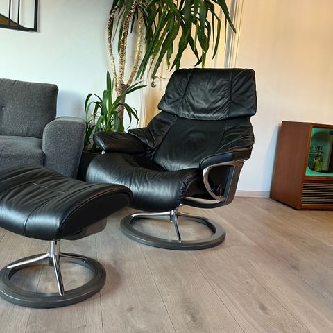 Stressless® Reno (L) Signature lenestol-vippefunksjon (2år-g) Ny pris 36 500kr!