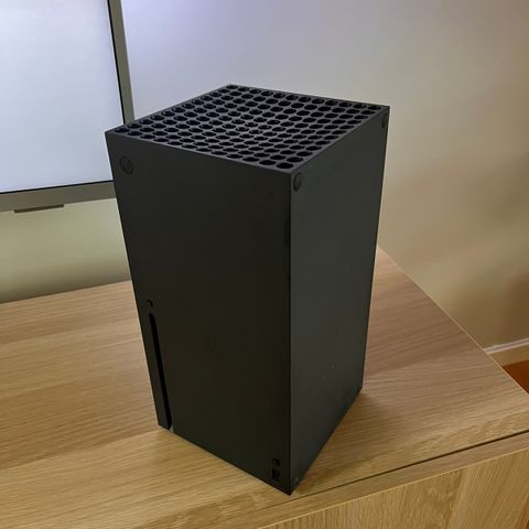 Xbox series X 1TB - kjøpt ny  22/03/22