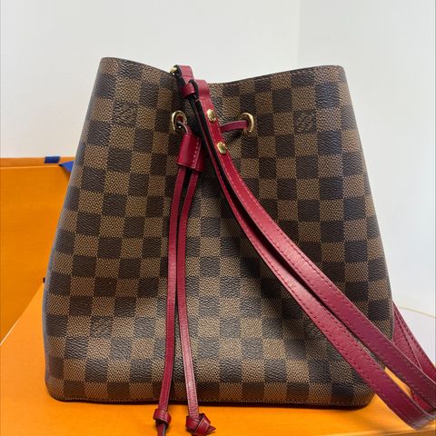 Louis Vuitton NeoNoe Damier Ebene/Cherry Berry - Limited edition