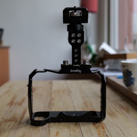 Cage til Panasonic s5 med top handle og monitor mount