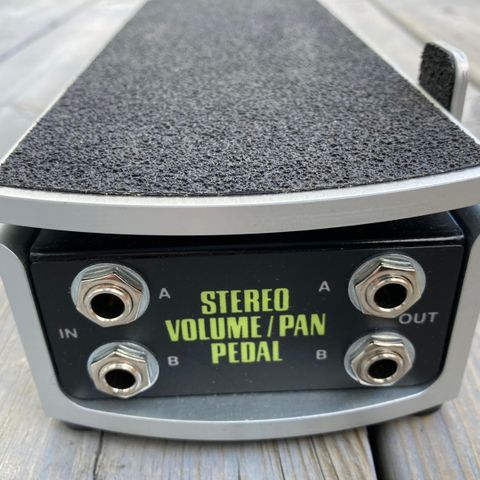 Ernie Ball EB-6165 Stereo Volume/Pan Pedal