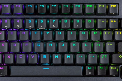 Steelseries Apex Pro Tastatur + ASUS ROG Harpe Ace Mus